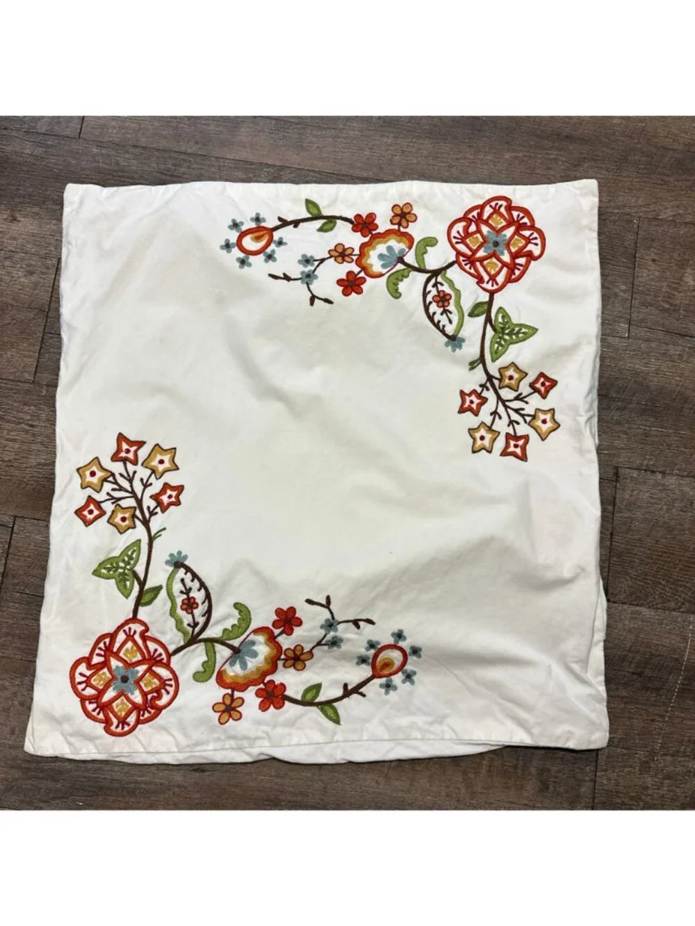 Pottery Barn Pillow Cover Crewel Embroidered Flowers 100% Cotton Set of 2 Red
